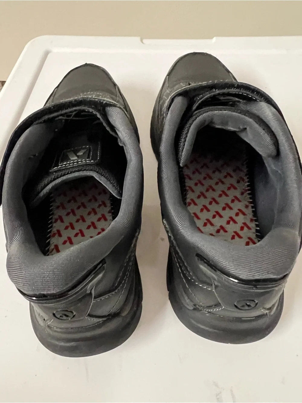 Anodyne No. 31 Orthopedic Work/Walking shoes (no insoles- great for orthotics